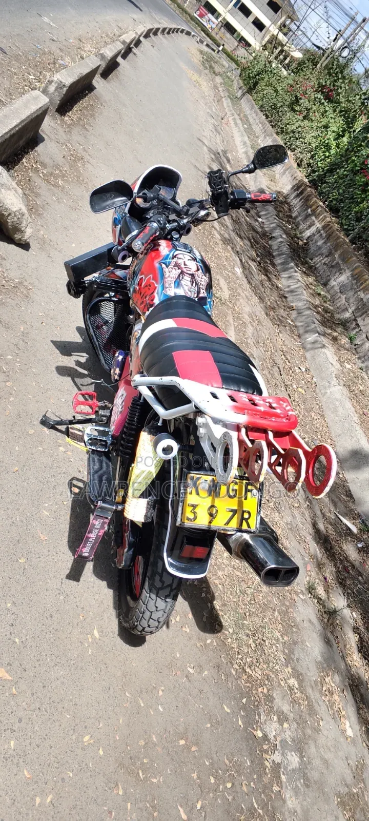 Bajaj Boxer 150 UG 2024 Red