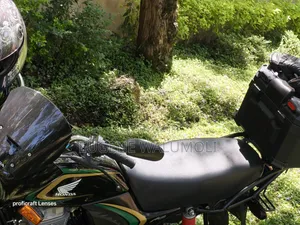 Honda CB 2026 Black