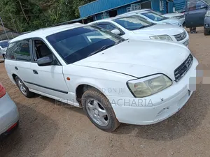 Subaru Legacy 2003 White
