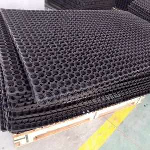 Black Hollow Drainage Mat for Commercial Laundry Areas
