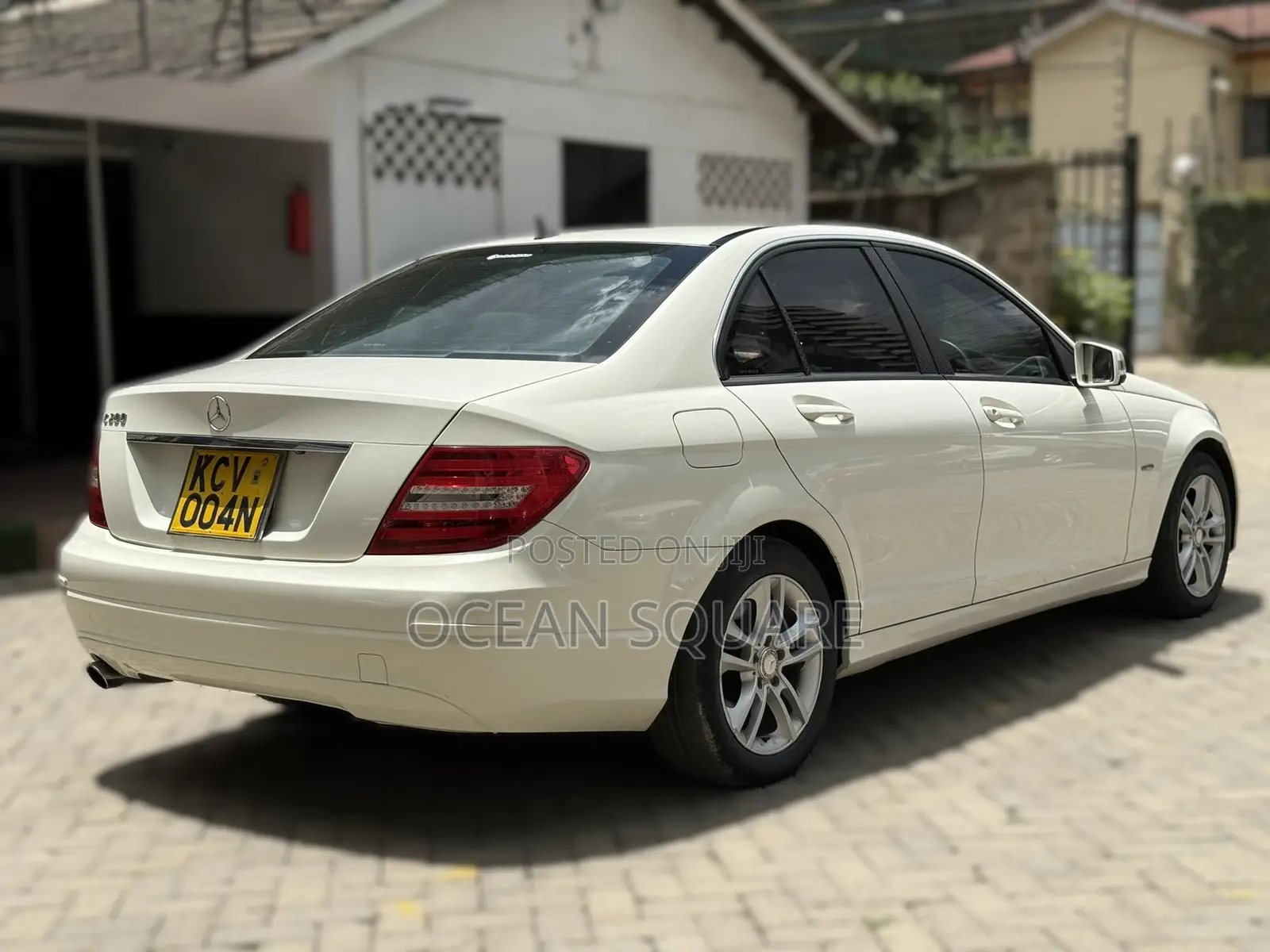 Mercedes-Benz C200 2012 White