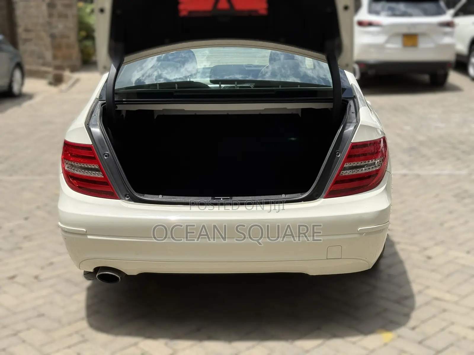 Mercedes-Benz C200 2012 White