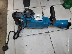 Makita Demolition Hammer 1700w/Electric Demolition Hammer