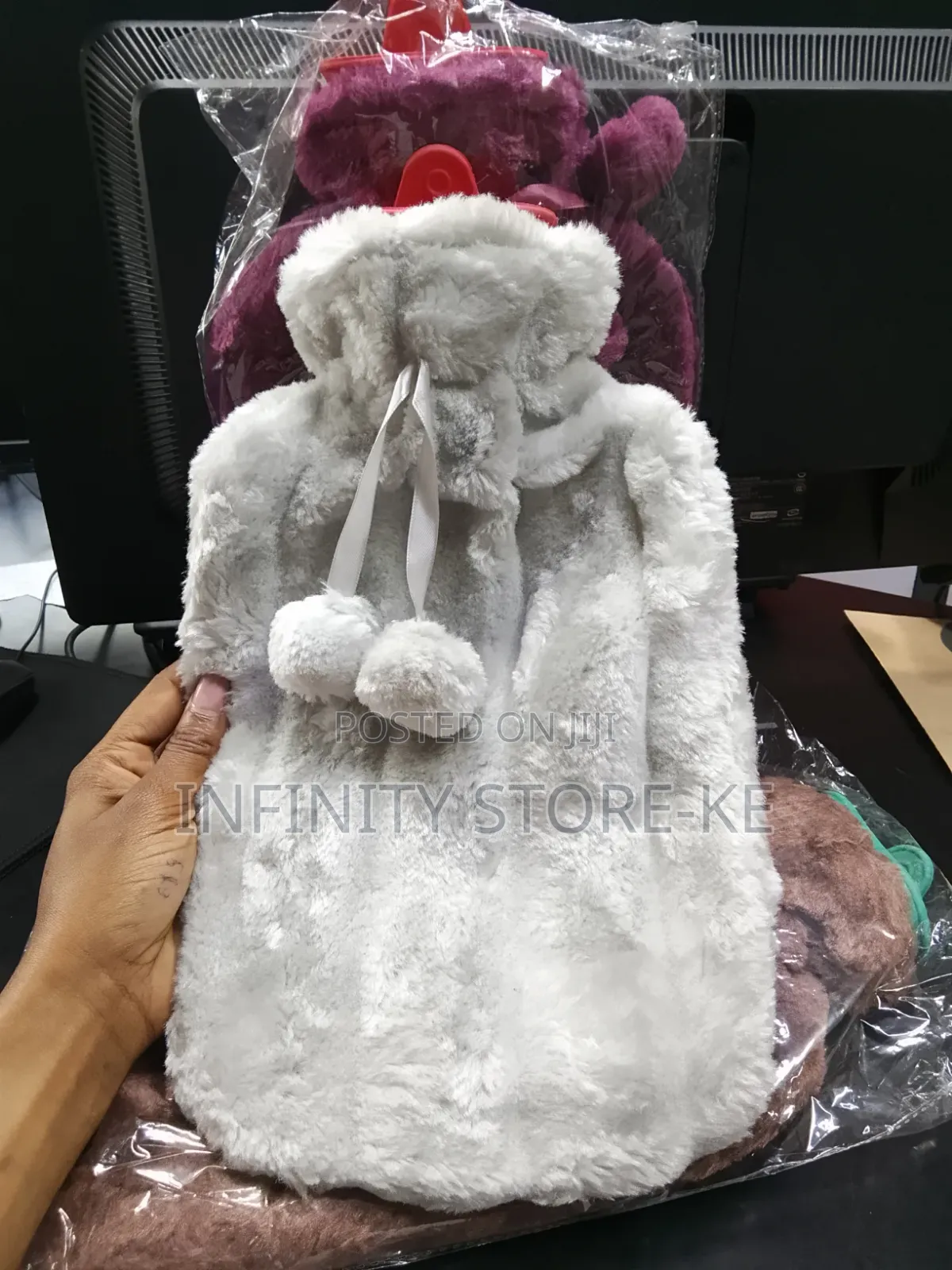 Fluffy 2 LTRS Water Bottles - Keeps the Water Hot