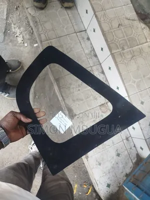Honda Fit 2008-2012 Rear Door Side Fix Glass