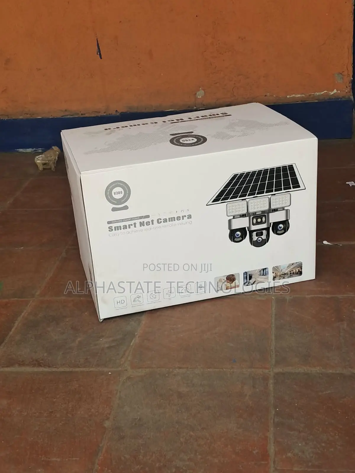 4G Triple Lens Solar Camera With Powerful LED Floodlights