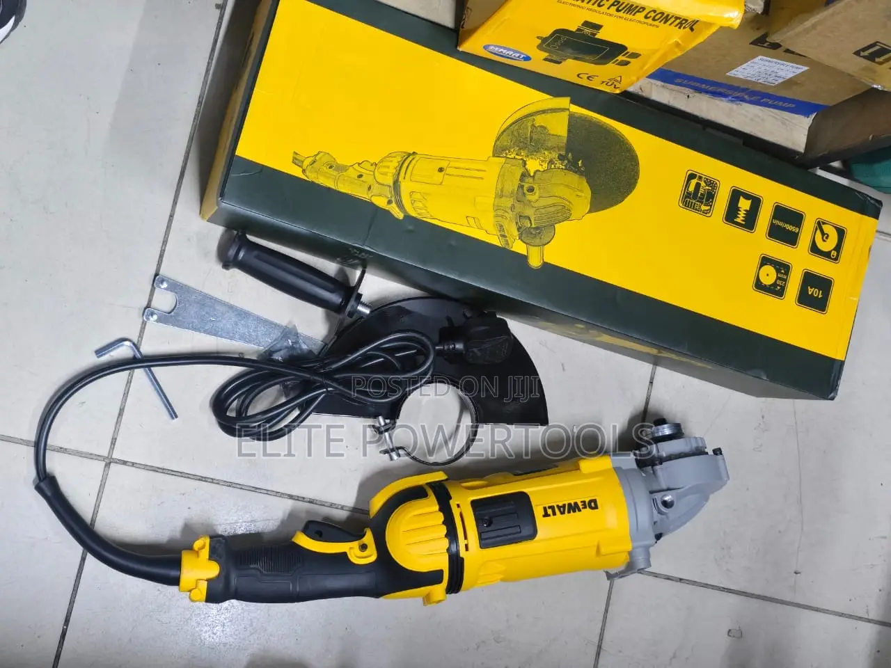 DeWALT 230mm Large Angle Grinder
