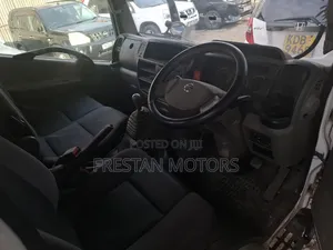 Nissan Atlas 2011 White