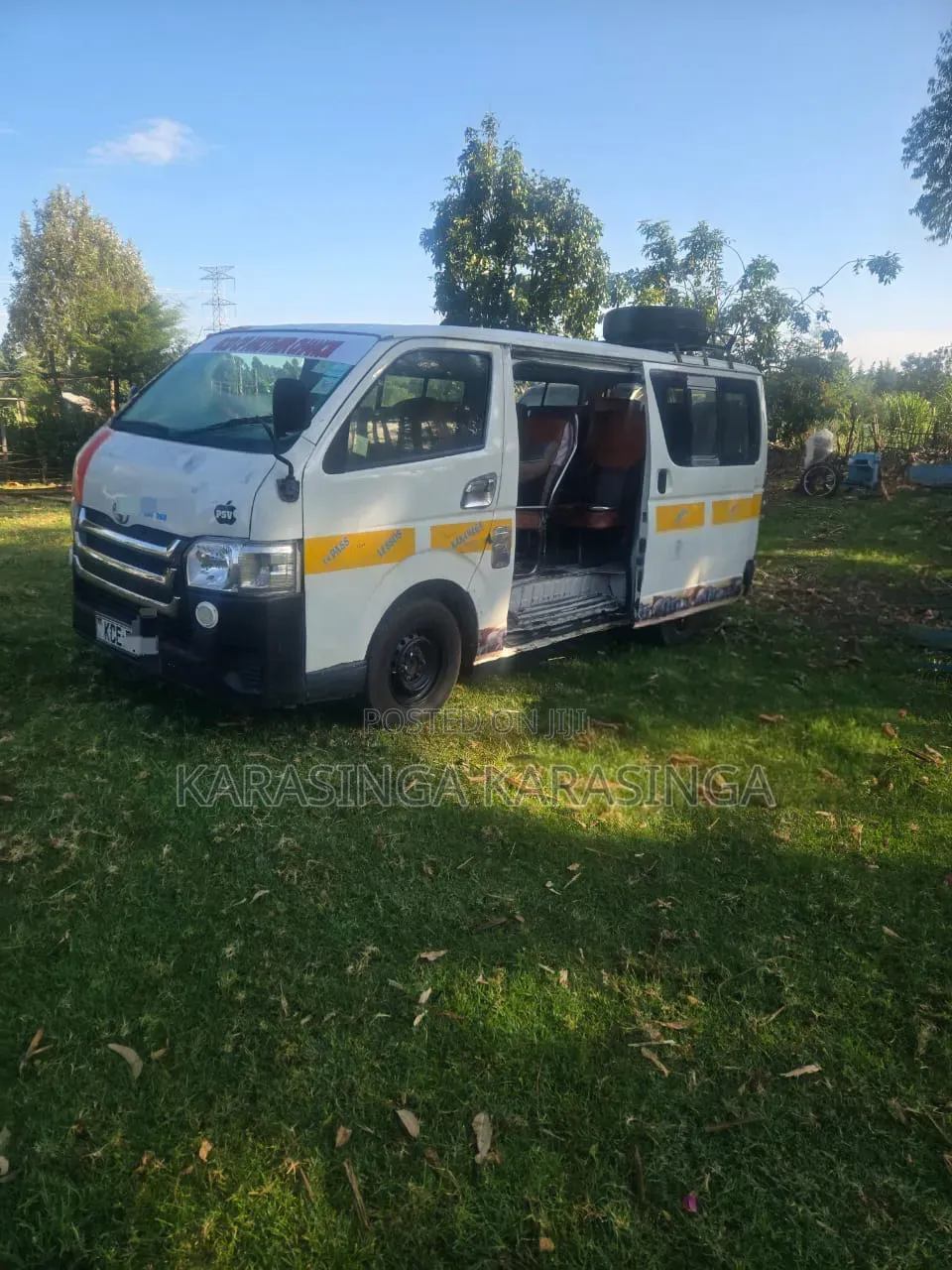Toyota HiAce 2009 White