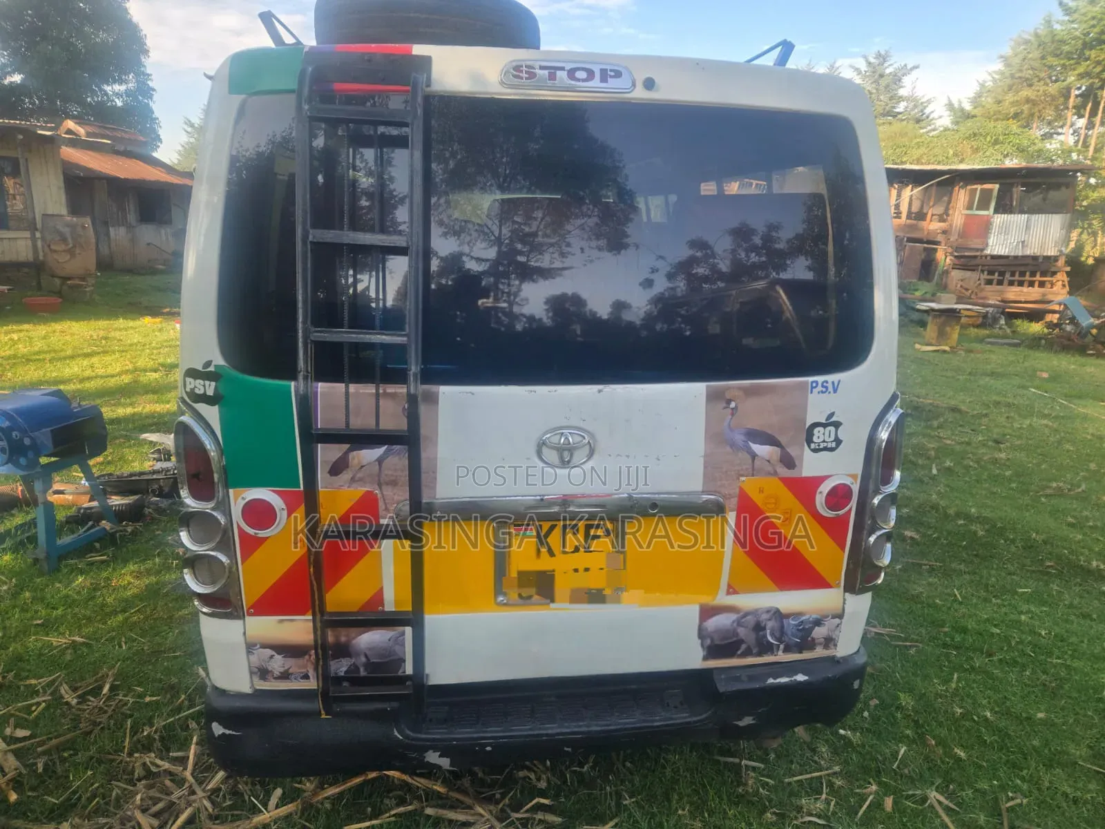 Toyota HiAce 2009 White