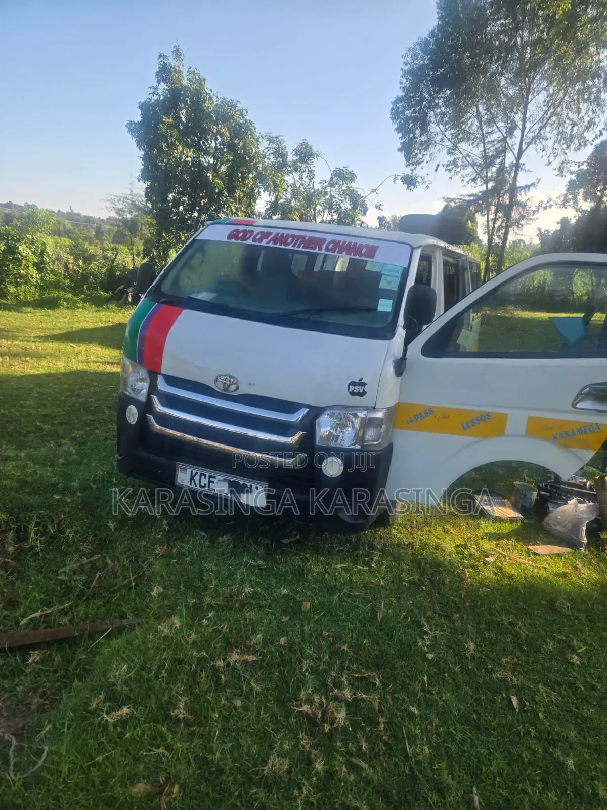 Toyota HiAce 2009 White