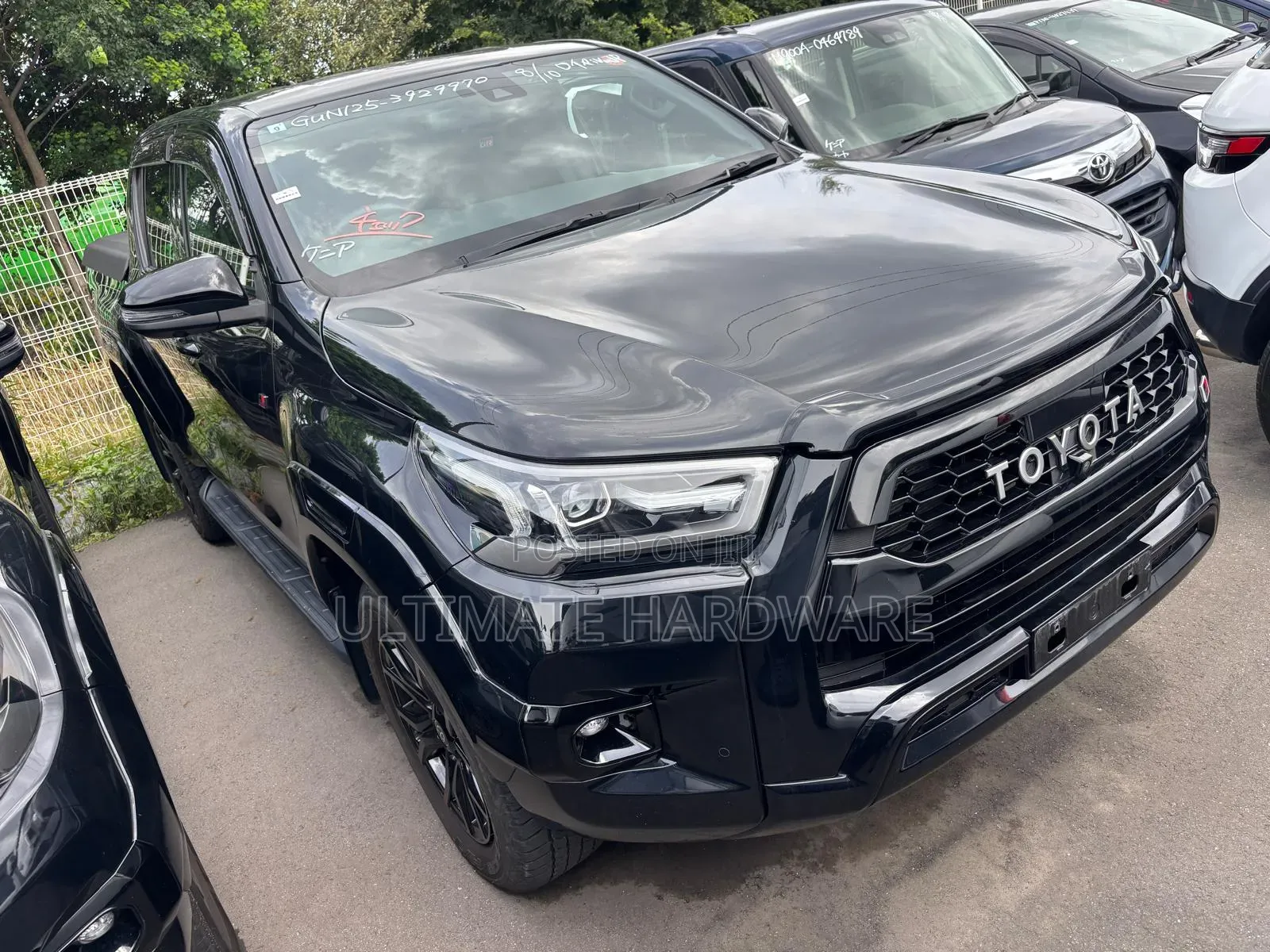 Toyota Hilux 2021 Black