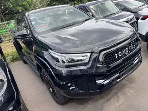 Toyota Hilux 2021 Black