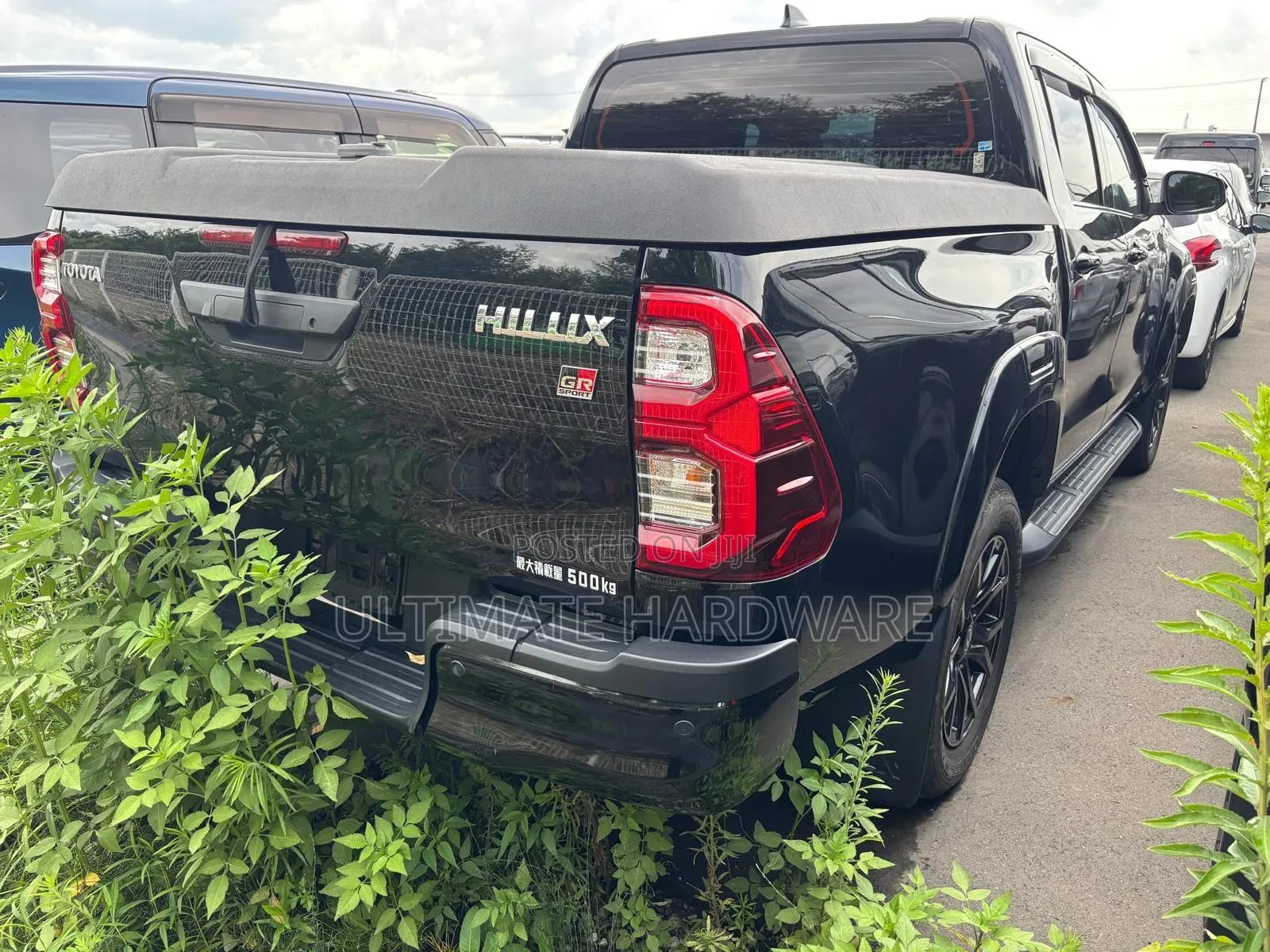 Toyota Hilux 2021 Black