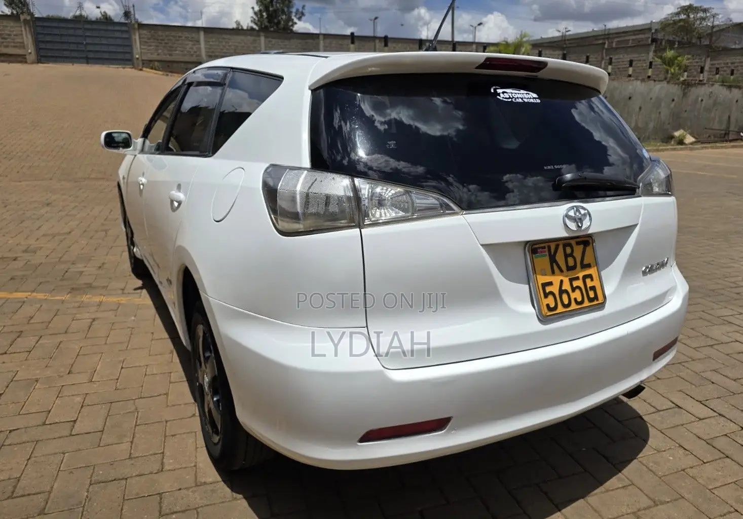 Toyota Caldina 2008 White