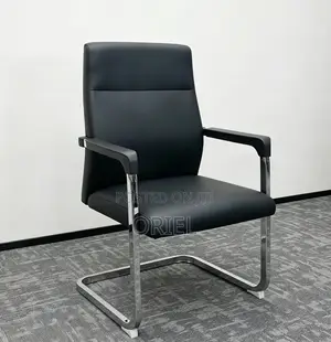 Leather Visitor Chair With Armrests – Comfortable Office Waiting Seat