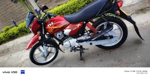 TVS HLX Plus ES 2025 Red