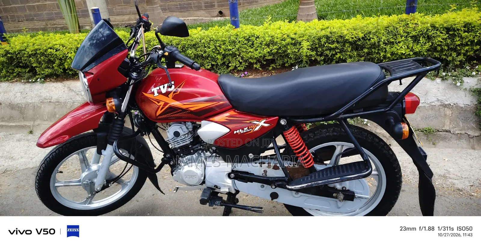TVS HLX Plus ES 2025 Red