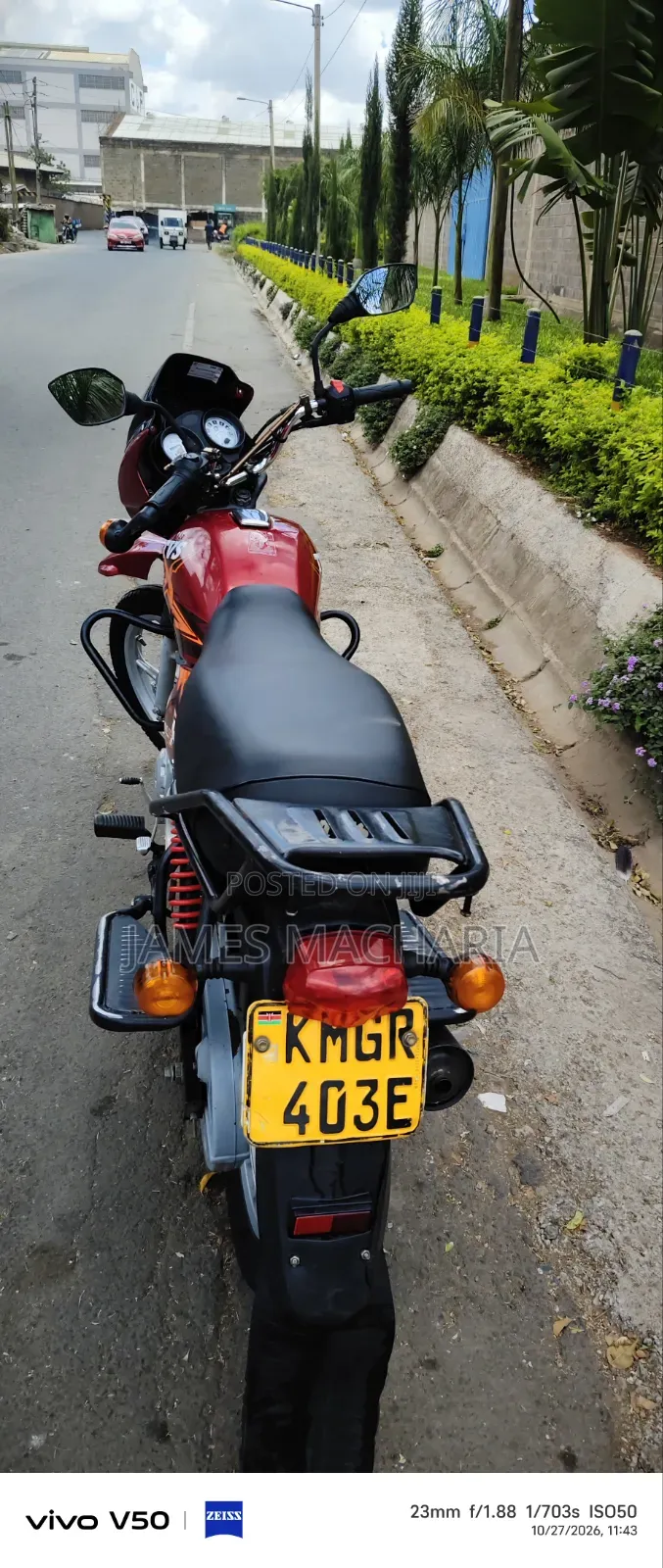 TVS HLX Plus ES 2025 Red