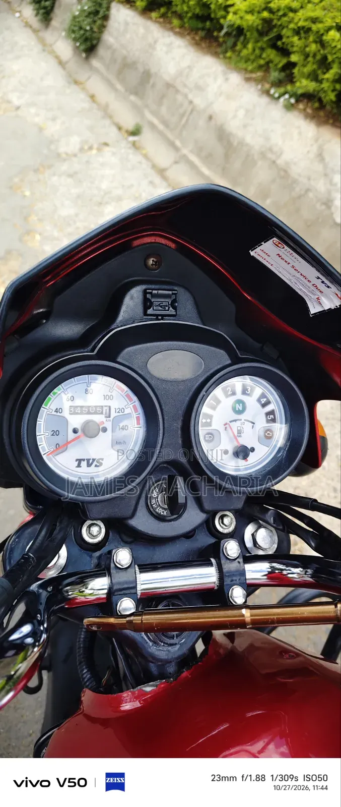 TVS HLX Plus ES 2025 Red