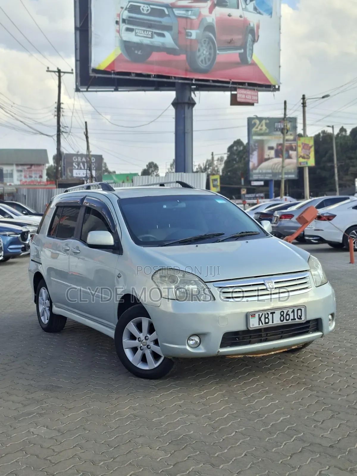 Toyota Raum 2004 Blue