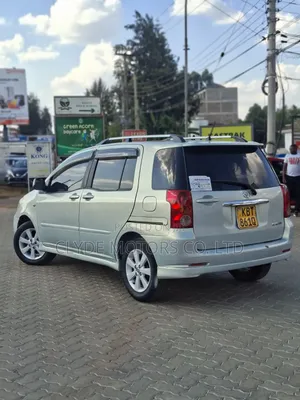 Toyota Raum 2004 Blue