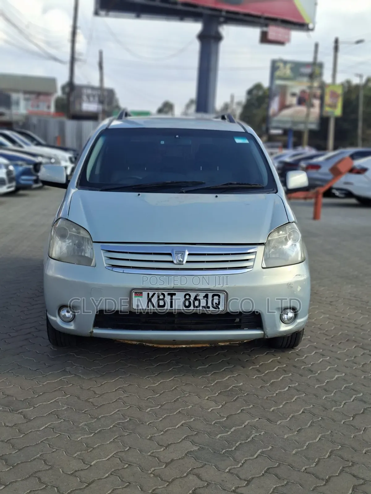 Toyota Raum 2004 Blue