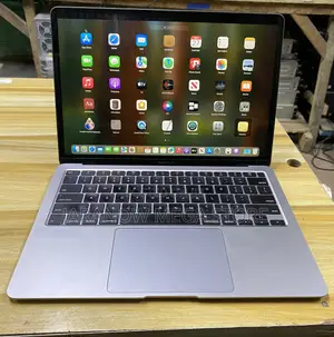 Laptop Apple MacBook Air 2020 16GB Intel Core i7 SSD 512GB
