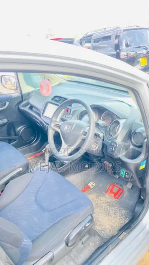 Honda Fit 2011 Silver