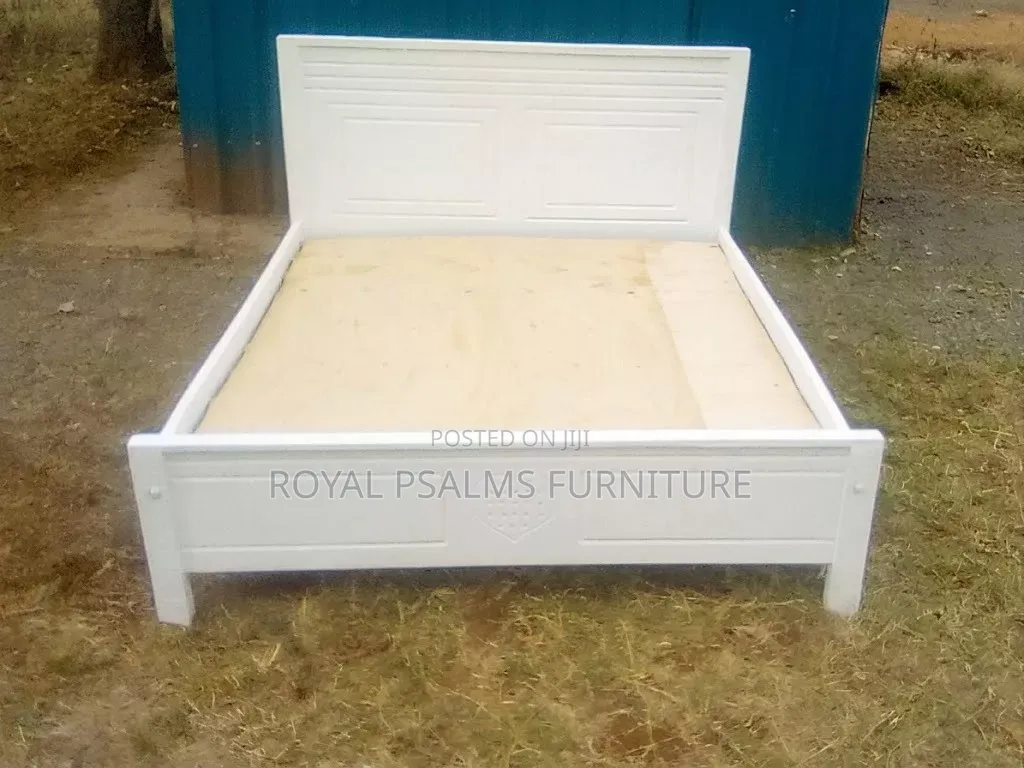Heavy-Duty 5*6 Modern White Wooden Bed Frame