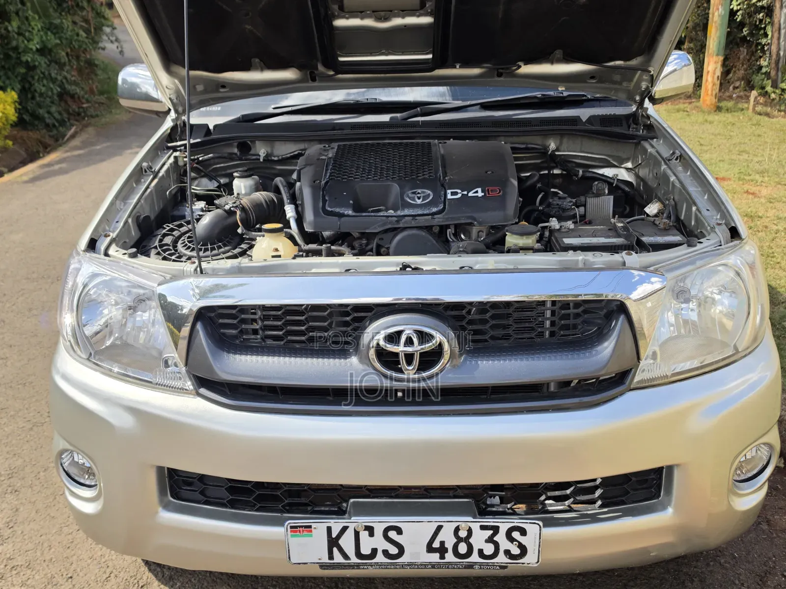 Toyota Hilux 3.0 D-4D 4x4 2012 Silver