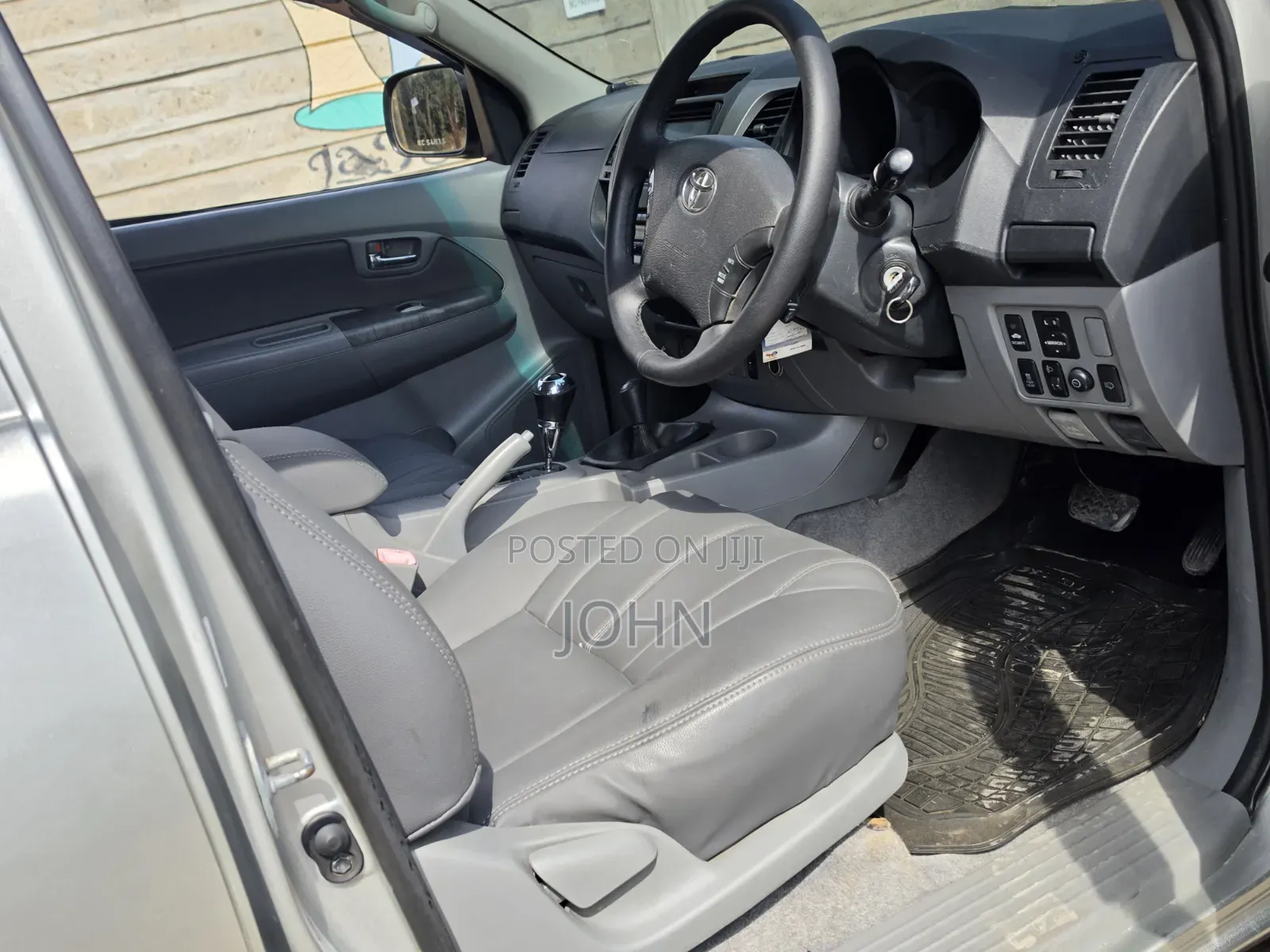 Toyota Hilux 3.0 D-4D 4x4 2012 Silver