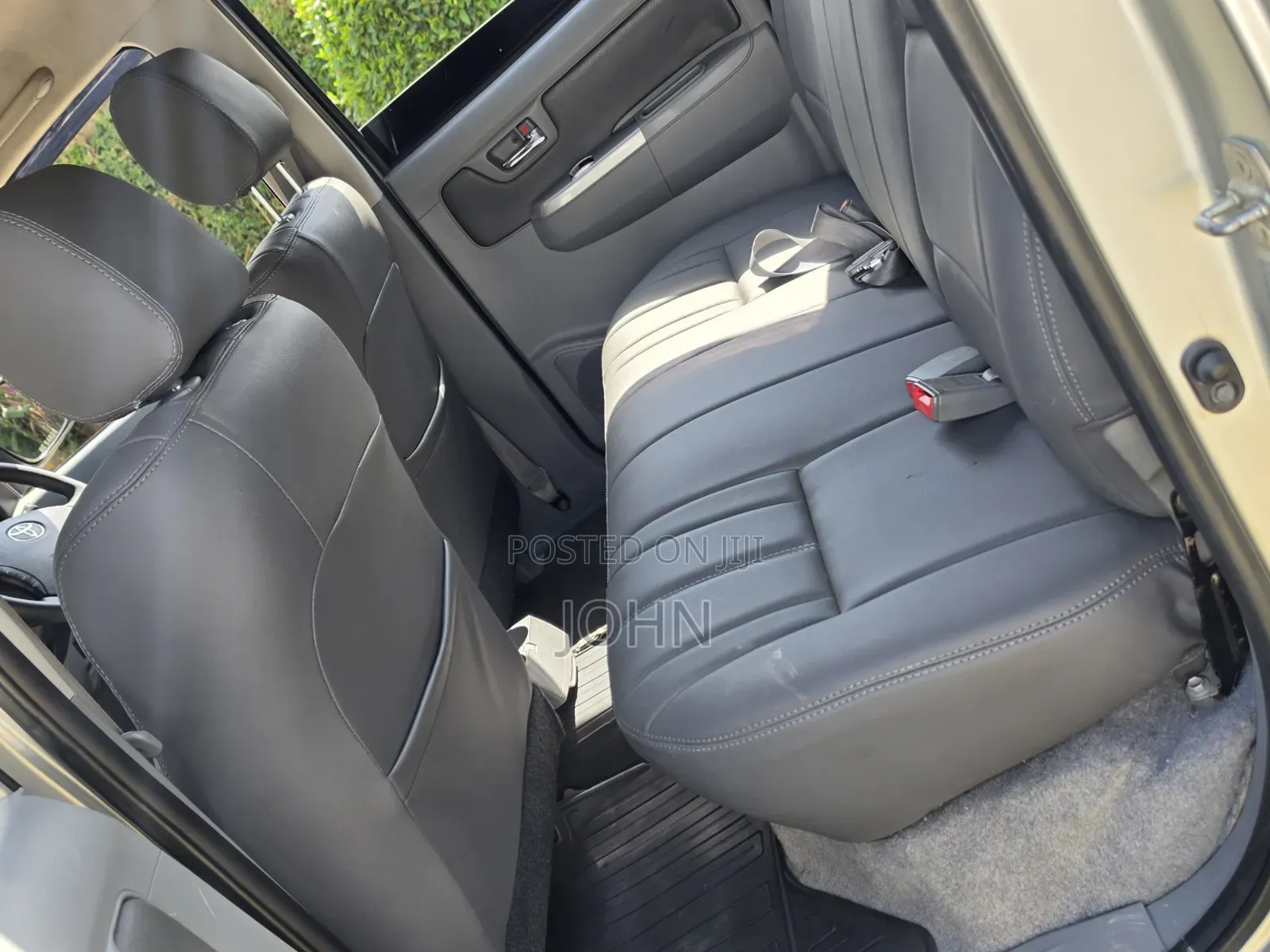 Toyota Hilux 3.0 D-4D 4x4 2012 Silver
