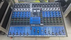 YAMAHA Pro Voice1202 Mixer