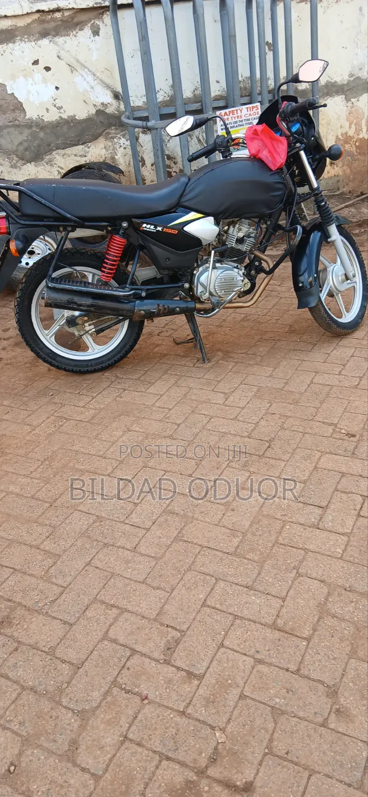 TVS HLX Plus ES 2021 Black