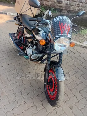 Bajaj Boxer 150 UG 2025 Black