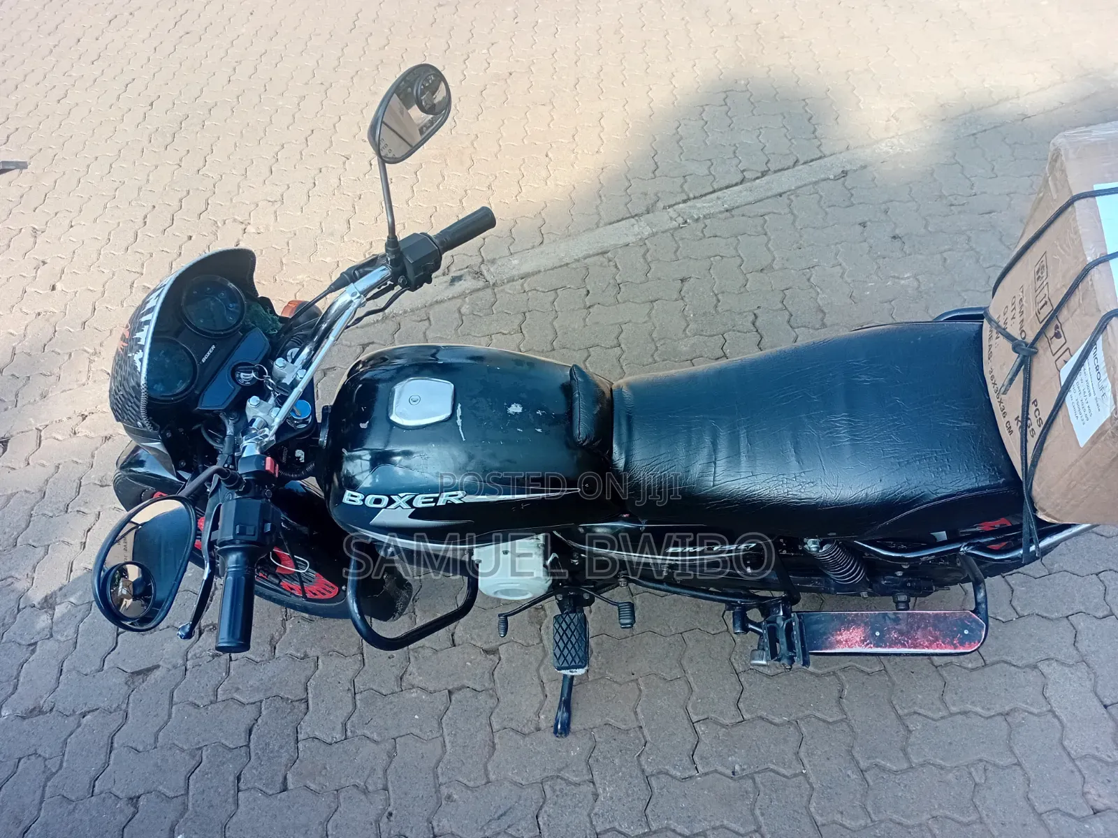Bajaj Boxer 150 UG 2025 Black