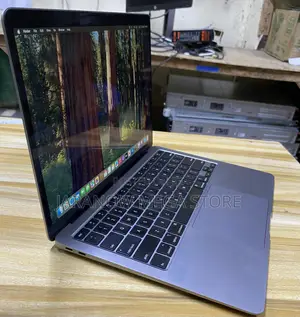 Laptop Apple MacBook Air 2020 16GB Intel Core i7 SSD 512GB