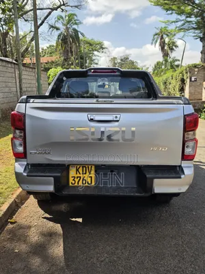Isuzu D-MAX 2025 Silver