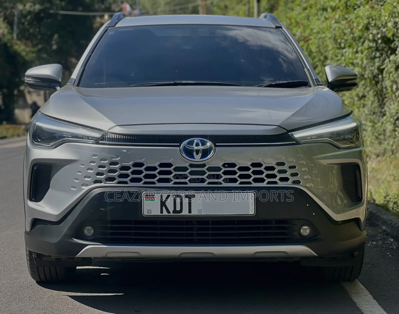 Toyota Corolla Cross XLE 2025 Silver