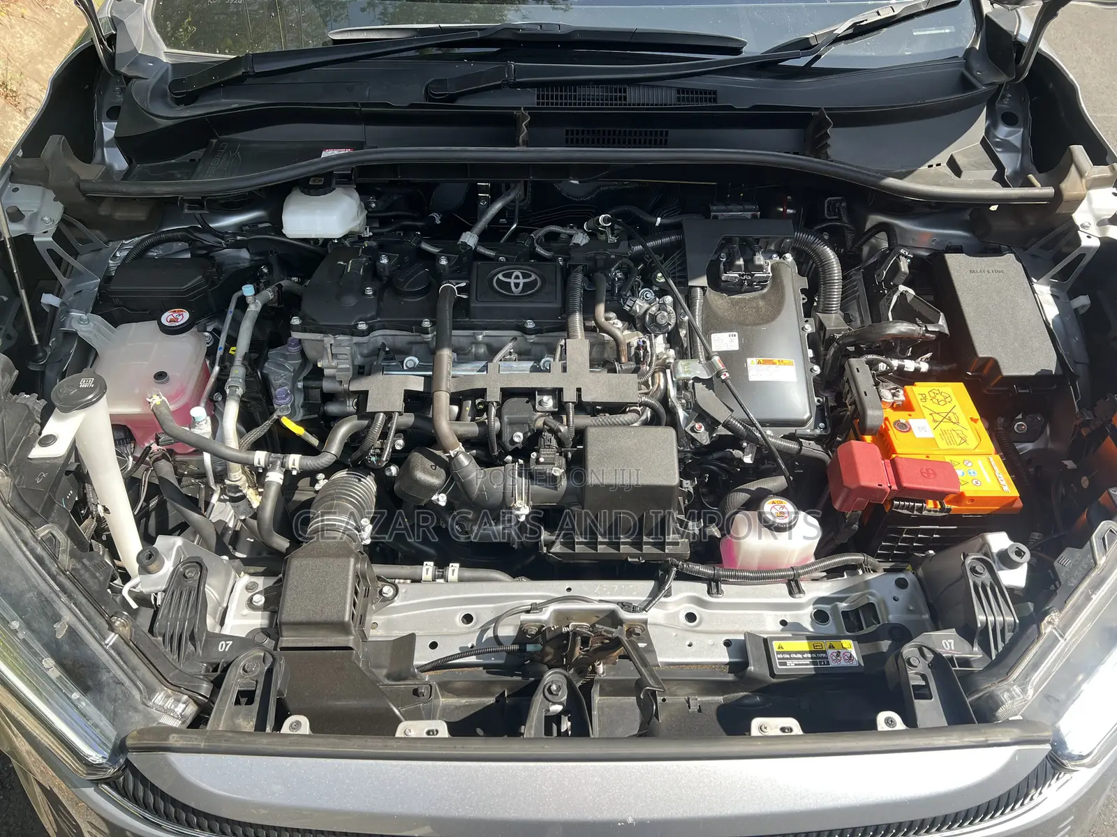 Toyota Corolla Cross XLE 2025 Silver