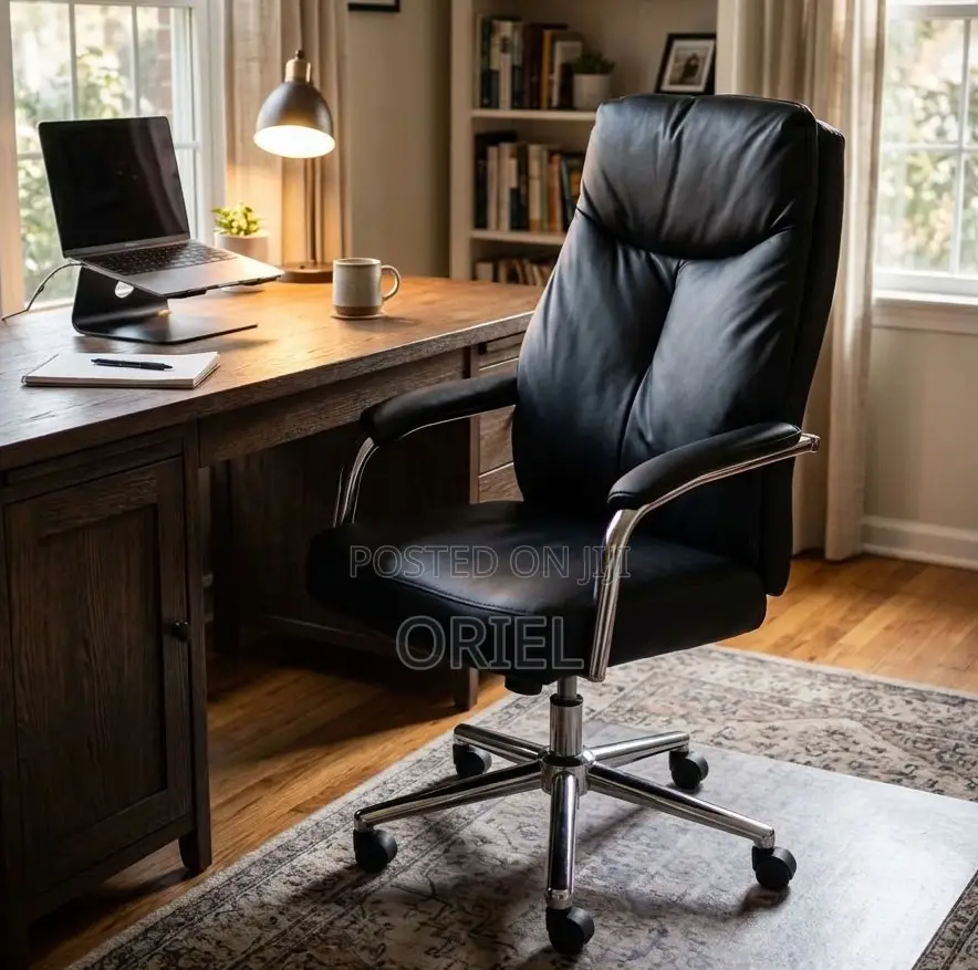 Adjustable Leather Office Chair – Modern Executive Desk Seating