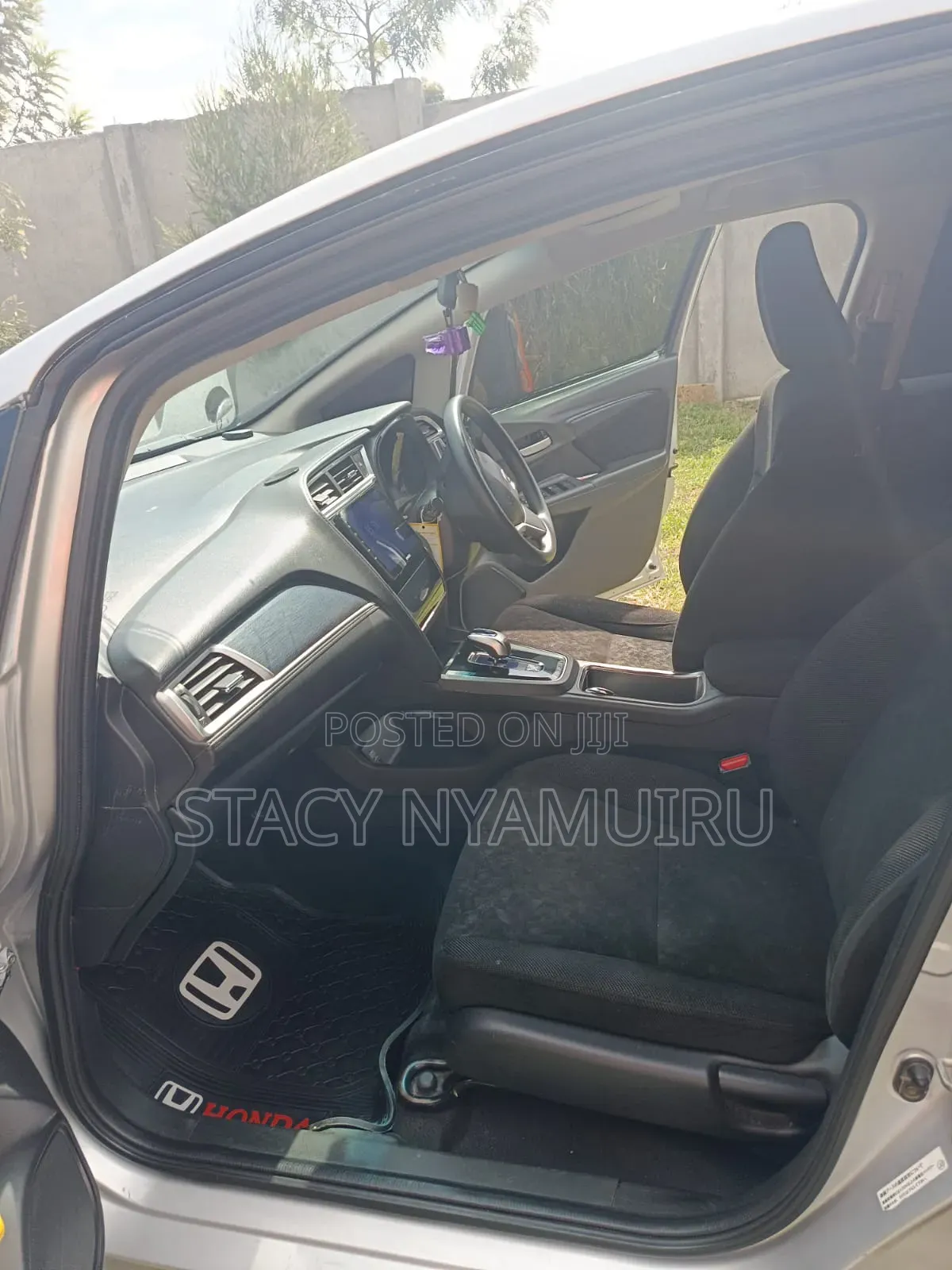 Honda Shuttle 2015 Silver