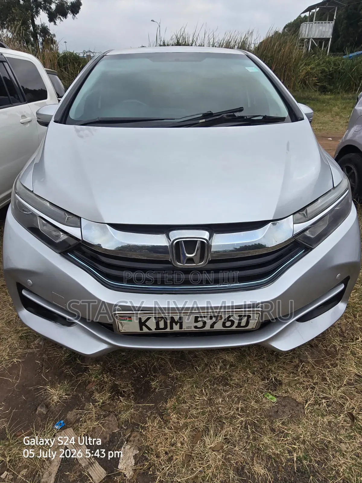 Honda Shuttle 2015 Silver