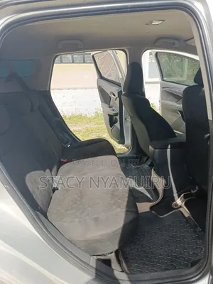 Honda Shuttle 2015 Silver