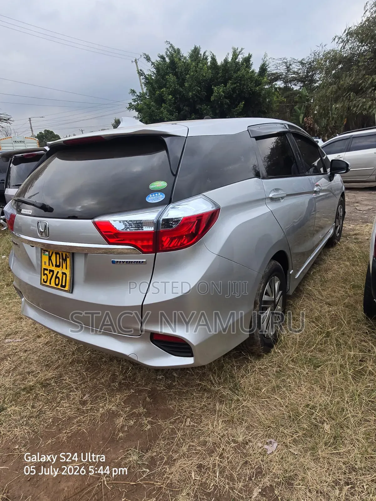 Honda Shuttle 2015 Silver