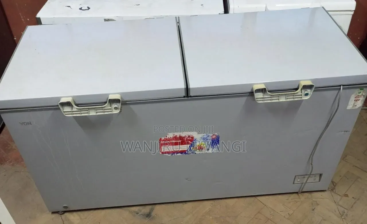 Von Double Door Freezer (700litres)