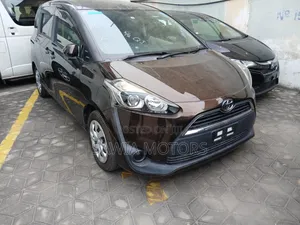 Toyota Sienta 1.5 FWD (6-seater) 2019 Brown
