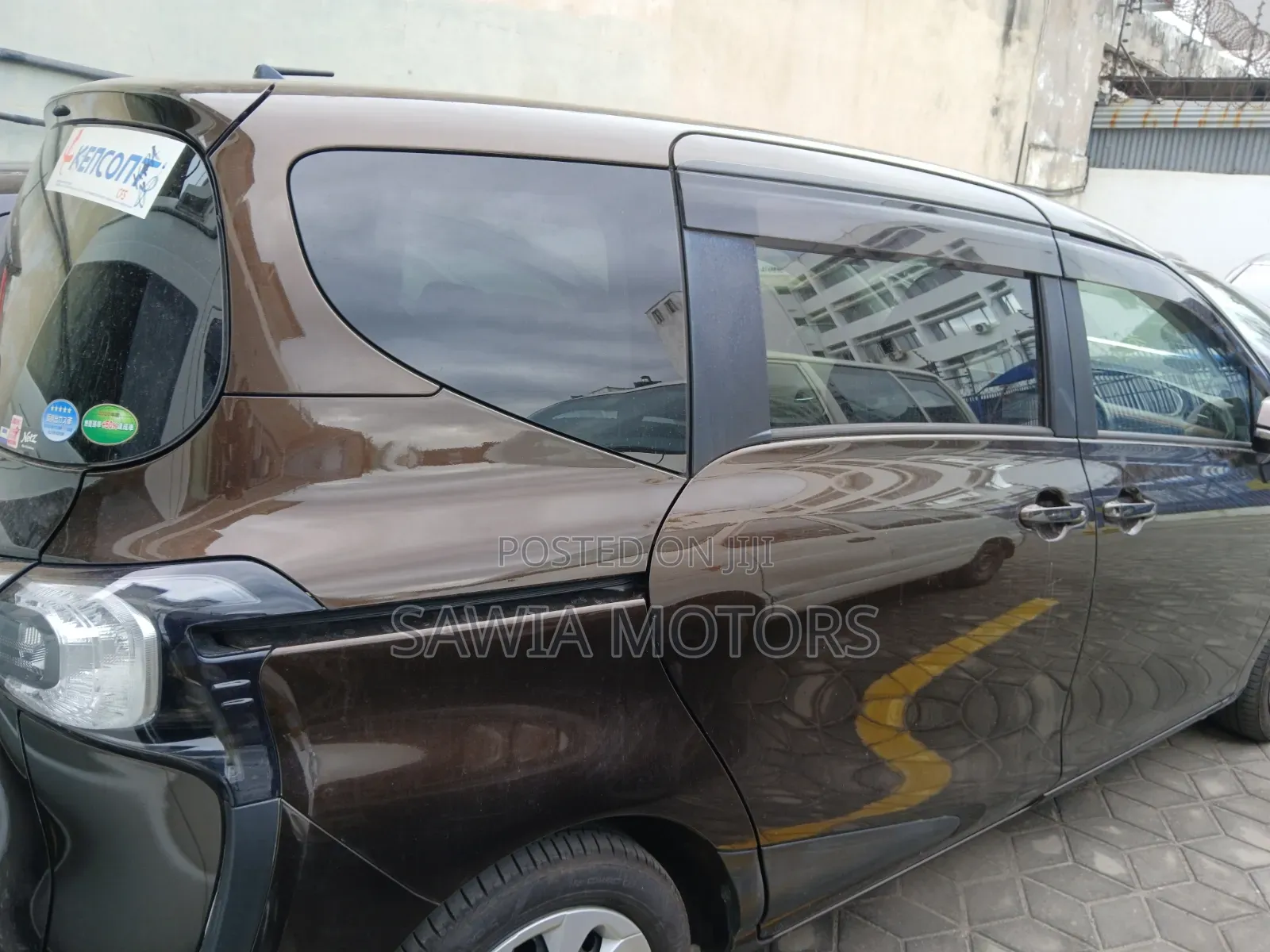 Toyota Sienta 1.5 FWD (6-seater) 2019 Brown