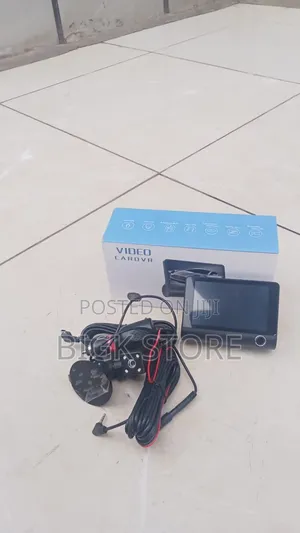 Dash Cam 3 Lens Non Touch XH202-4